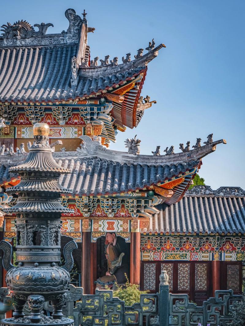 大鹏东山寺：历史沉淀与现代交融的佛教圣地