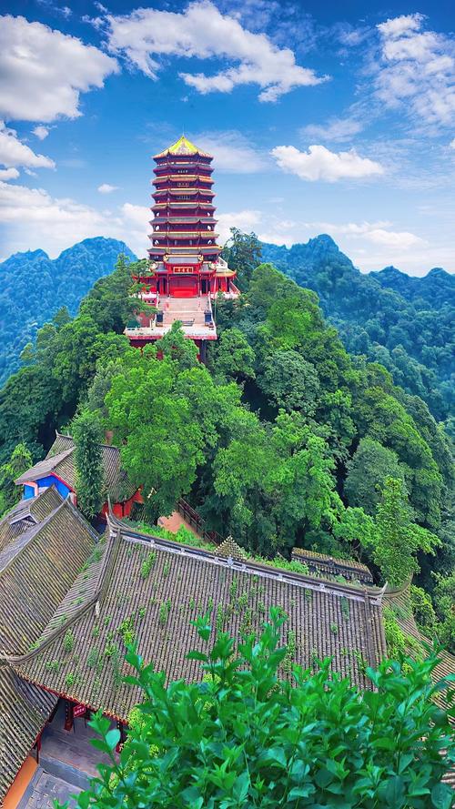 青城山：道教名山与自然奇观的完美融合