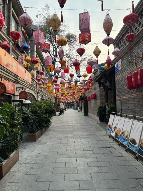 香香巷：烟火人间的诗意角落