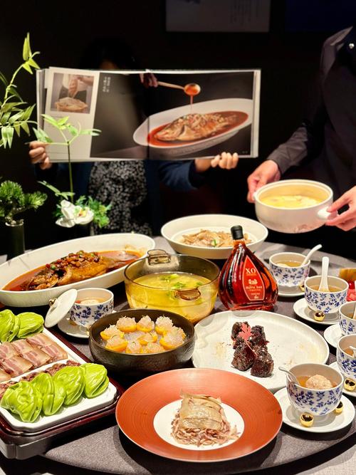 徽菜传统菜品：品味千年徽州风情的独特佳肴