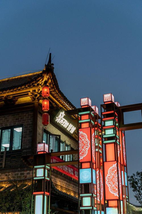 北京簋街：京城美食的璀璨明珠与历史韵味交织