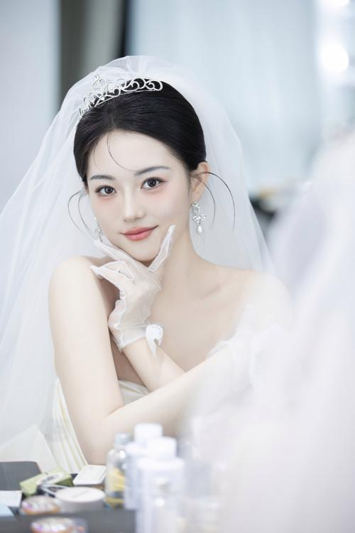 新娘妆容造型：绽放人生最美瞬间