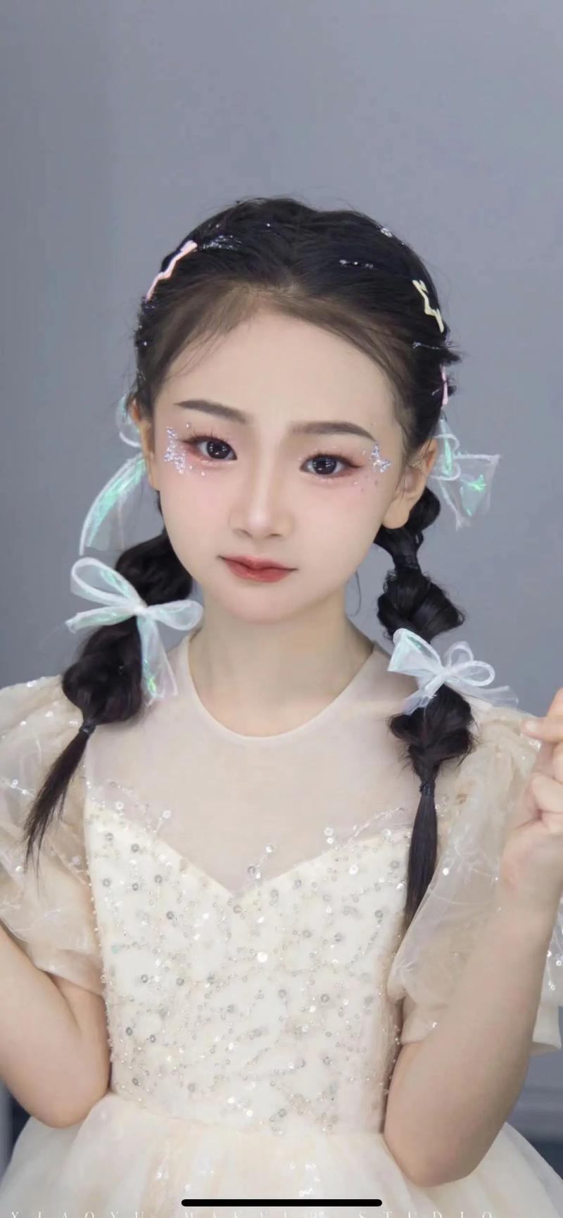 儿童妆容注意事项：呵护稚嫩肌肤，展现童真之美
