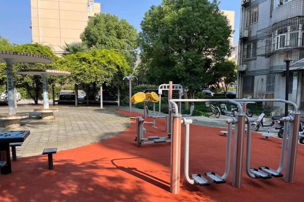 社区健身设施：构建健康生活新基石