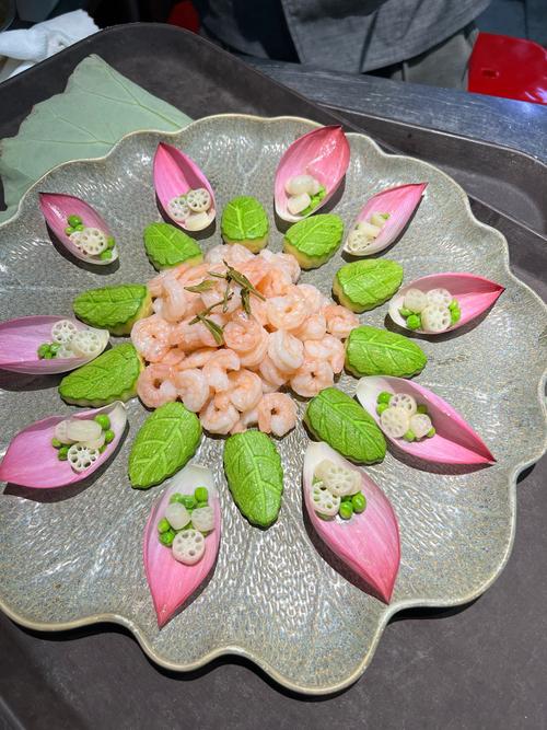 菜品蓬松柔软：烹饪艺术的奇妙呈现