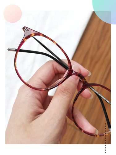 眼镜腿款式选择：找到最适合你的独特风格与舒适体验