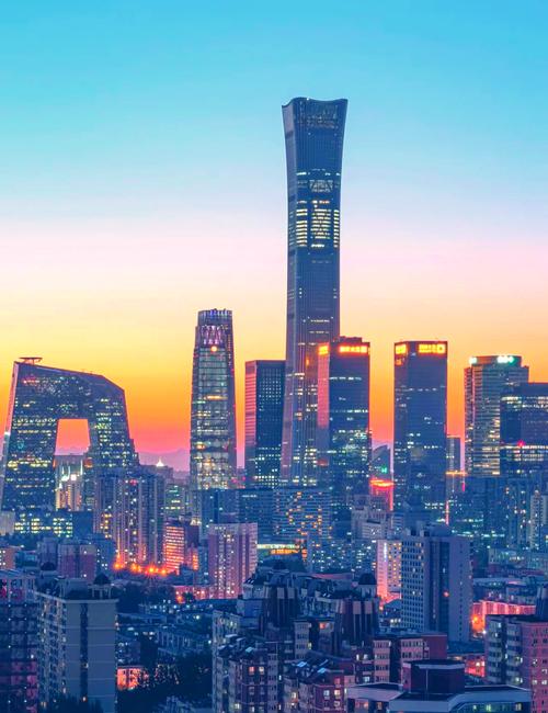 国贸商城：繁华都市中的多元商业明珠