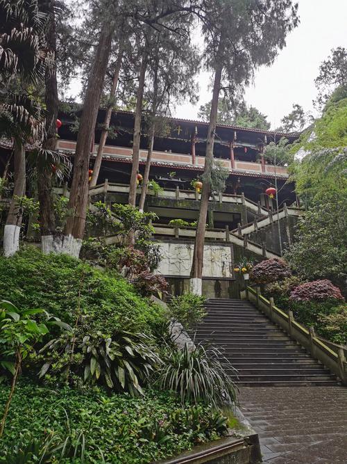 详细阅读:鹤鸣山——道教发源地的千古传奇 鹤鸣山——道教发源地的千古传奇