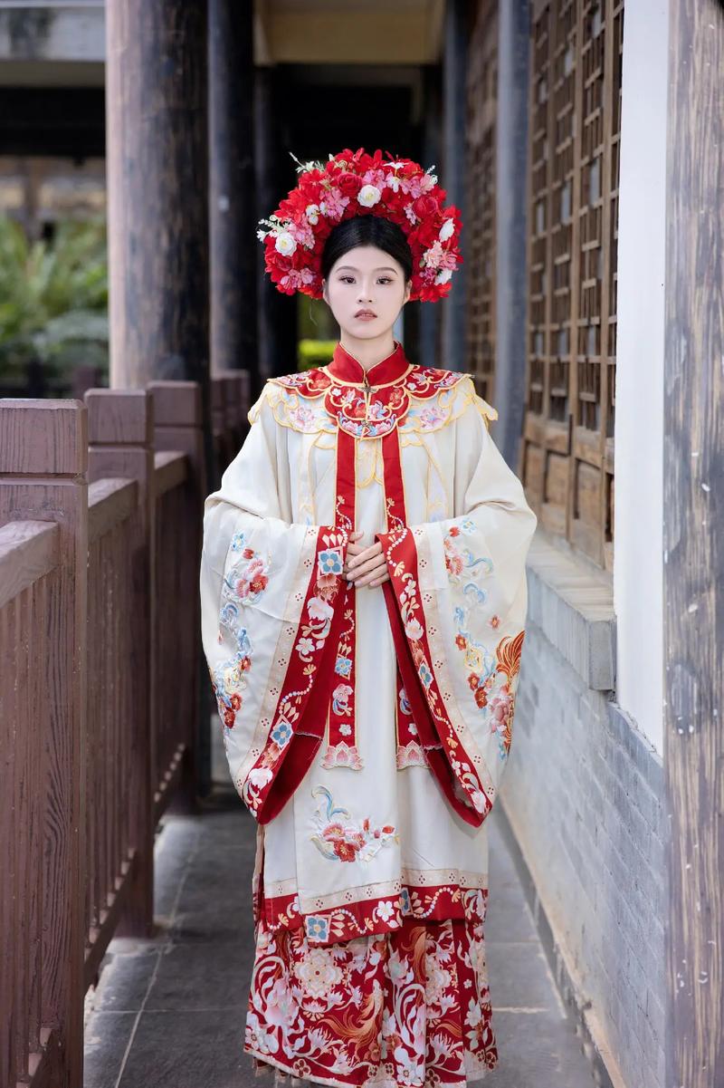 汉服配饰搭配的艺术：展现古韵风华