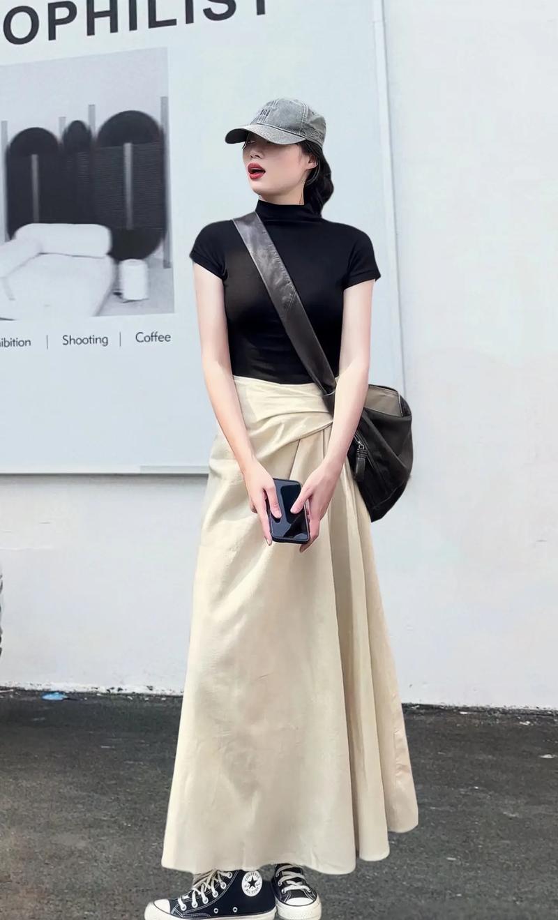 大褶皱时尚穿搭：解锁独特魅力的穿搭密码