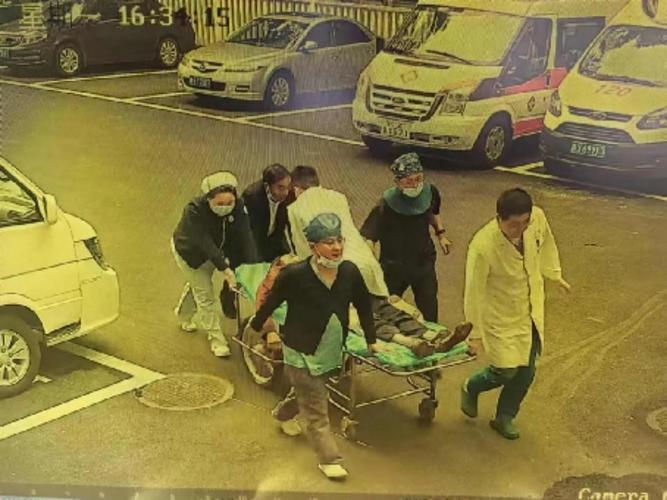 生命之光在生死边缘摇曳——一场惊心动魄的抢救纪实