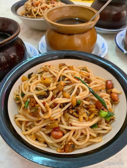 米粉美食：舌尖上的地域风情画卷