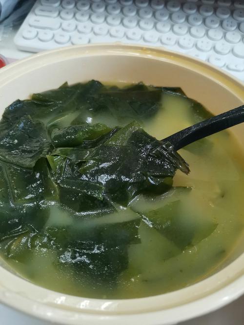 品味海带汤：舌尖上的海洋馈赠