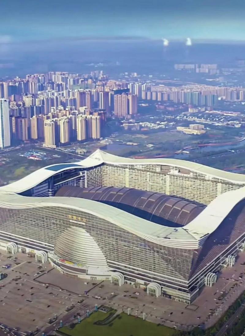 环球中心：城市的璀璨地标与多元空间