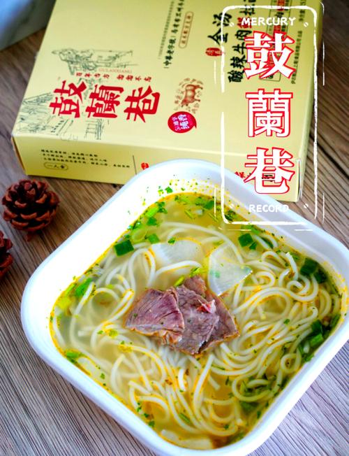 兰州拉面技巧：从面团到汤底的完美演绎