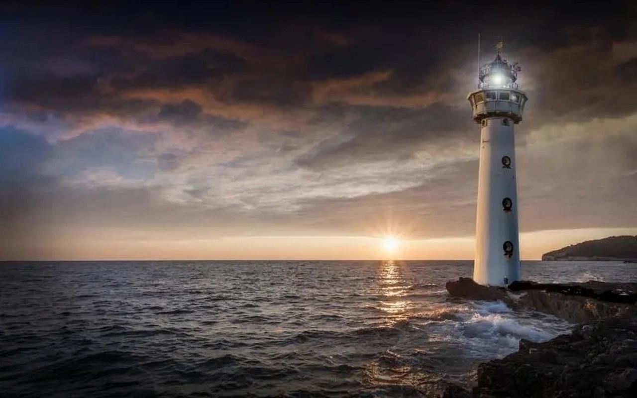 详细阅读:积极思考:点亮人生智慧的灯塔 积极思考:点亮人生智慧的灯塔
