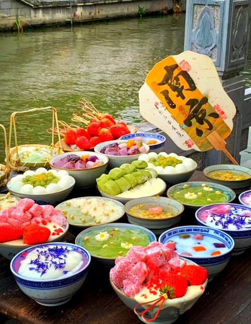 详细阅读:南京夫子庙美食:味蕾上的金陵风情 南京夫子庙美食:味蕾上的金陵风情
