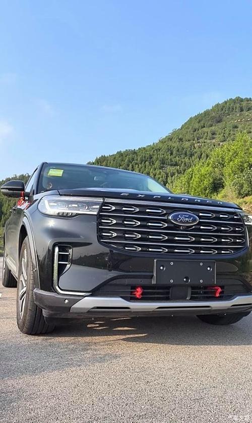 详细阅读:福特探险者:硬核实力与豪华舒适并存的SUV 福特探险者:硬核实力与豪华舒适并存的SUV