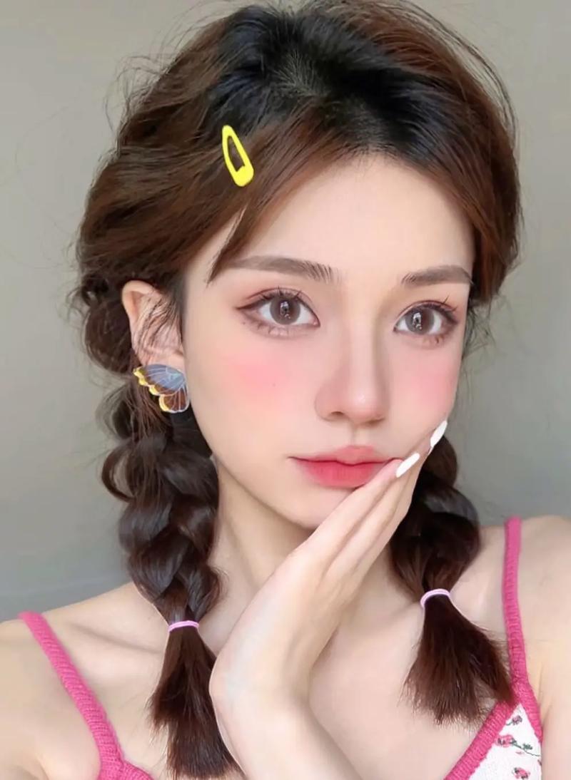 约会妆容：魅力加分的“颜值密码”