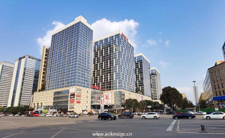 奥克斯广场：城市商业新地标，引领一站式高端生活