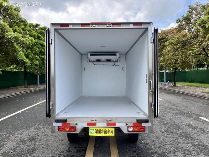 详细阅读:汽车冷链物流车:保障鲜活品质的“移动冰箱” 汽车冷链物流车:保障鲜活品质的“移动冰箱”