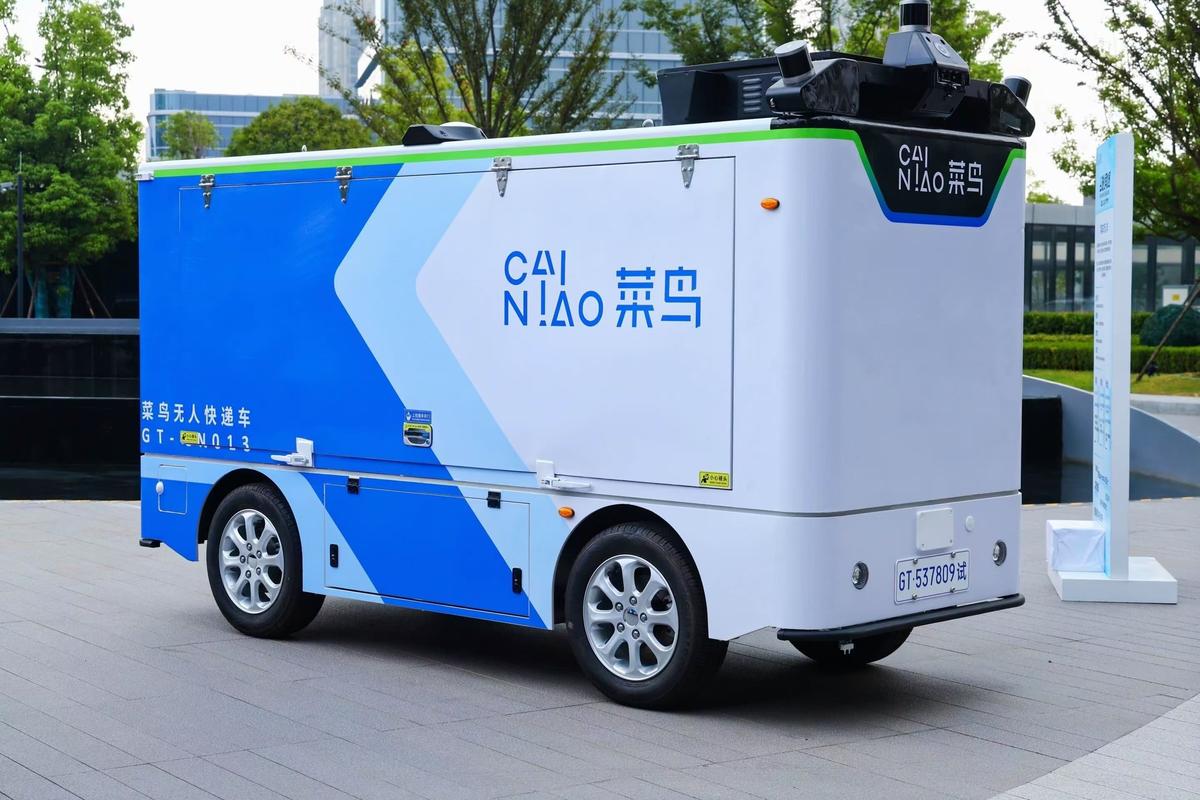 汽车物流车政策法规：推动行业发展，保障物流畅通