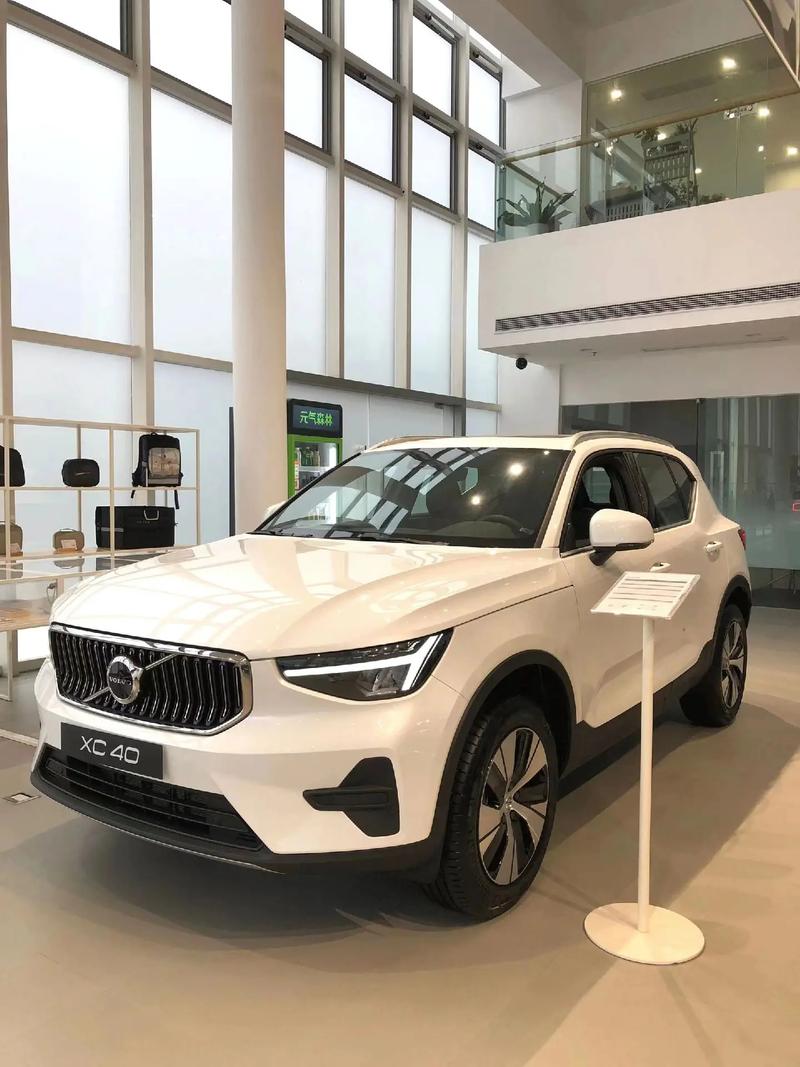 沃尔沃 XC40：都市豪华与安全性能的完美融合