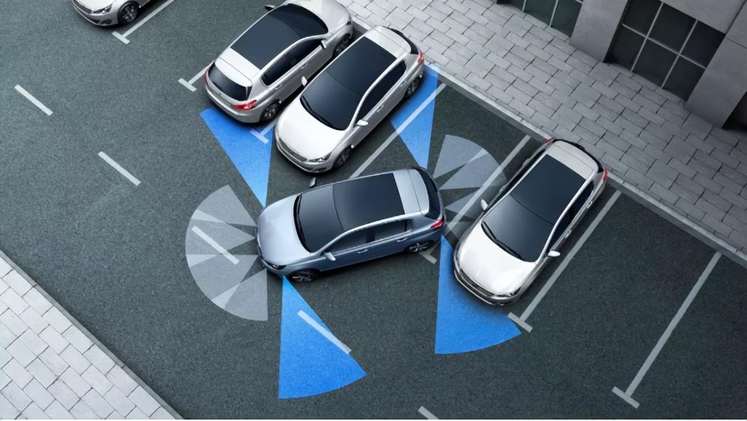汽车自动泊车：科技赋能，驾驭未来停车新体验