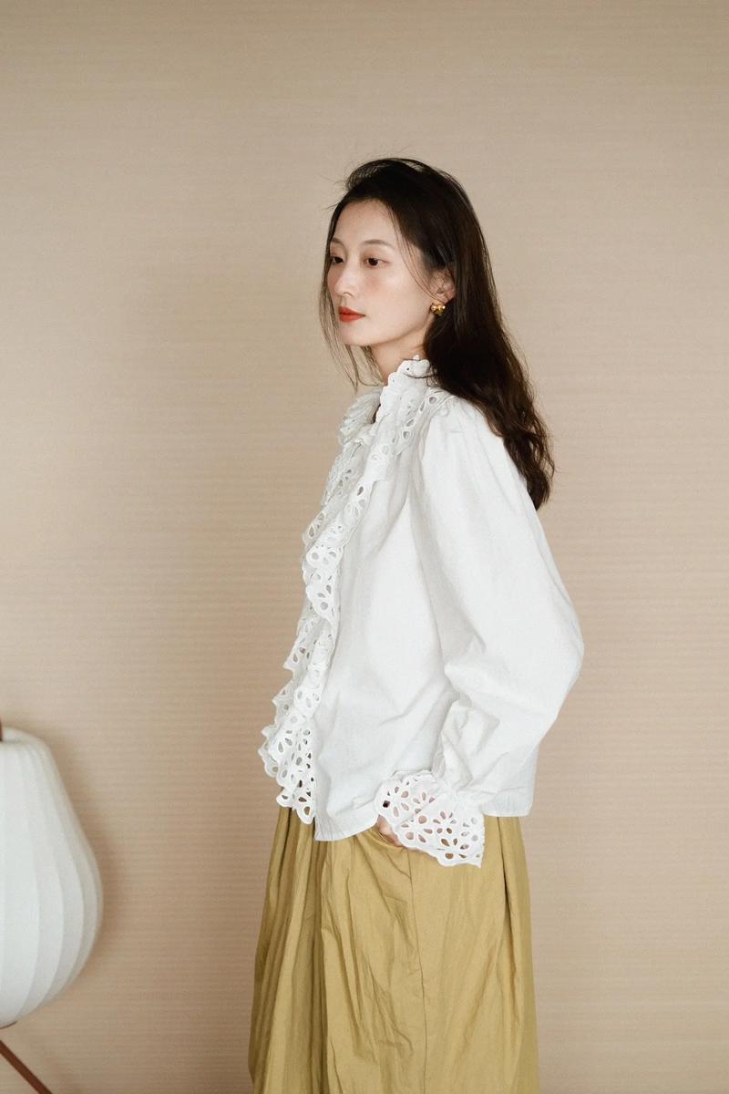 详细阅读:宽蕾丝花边时尚穿搭:演绎浪漫与优雅 宽蕾丝花边时尚穿搭:演绎浪漫与优雅