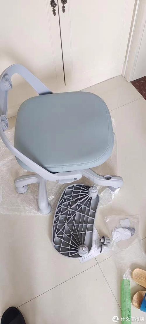 详细阅读:座椅:生活中的支撑与陪伴 座椅:生活中的支撑与陪伴