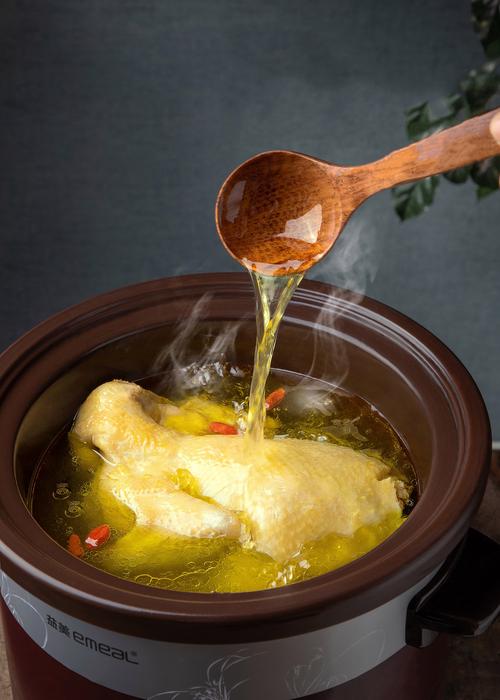 鸡汤：滋养身心的温润佳肴