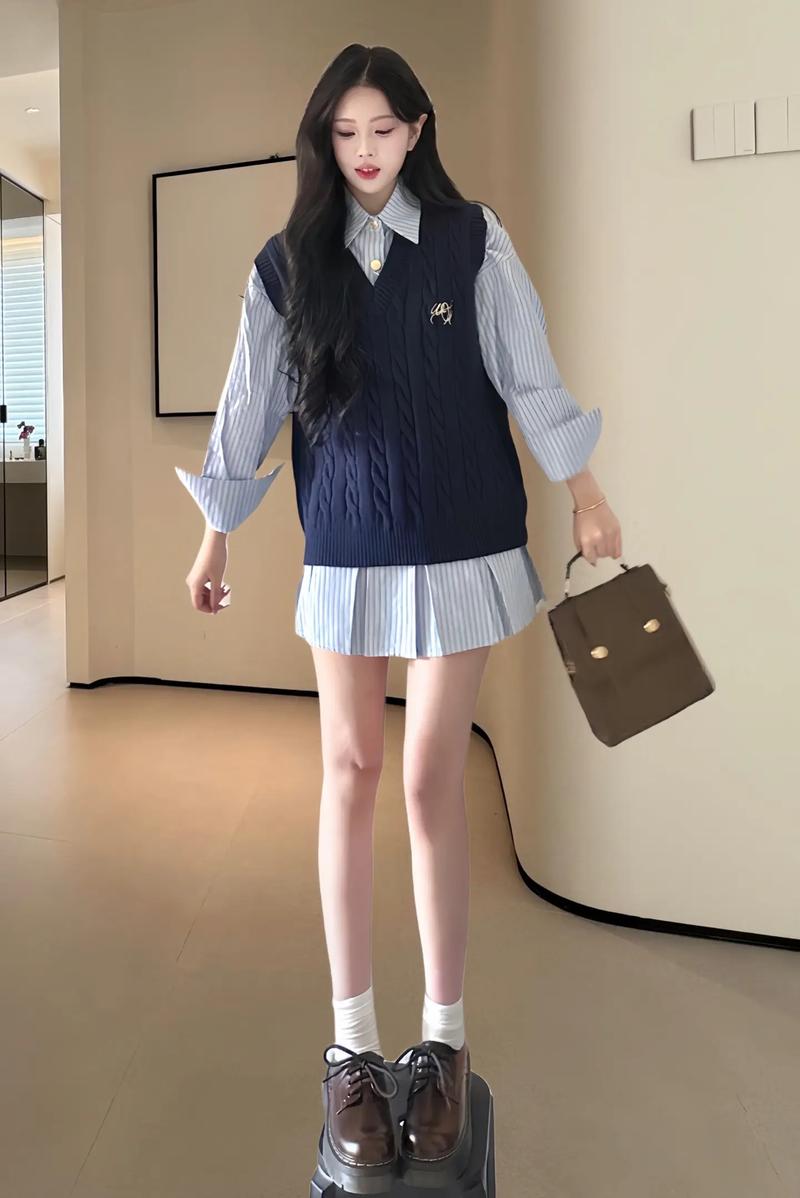 学院风搭配：解锁青春时尚密码