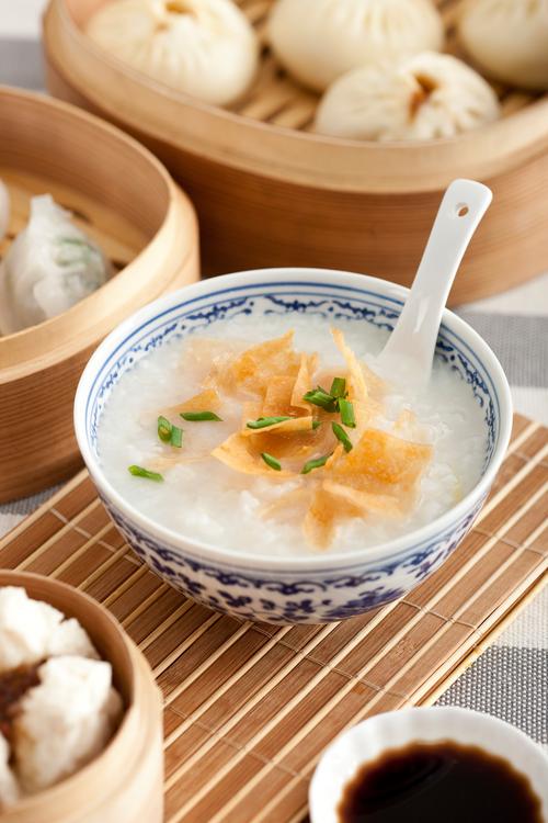 详细阅读:夜宵粥的做法大全:温暖脾胃,慰藉身心 夜宵粥的做法大全:温暖脾胃,慰藉身心