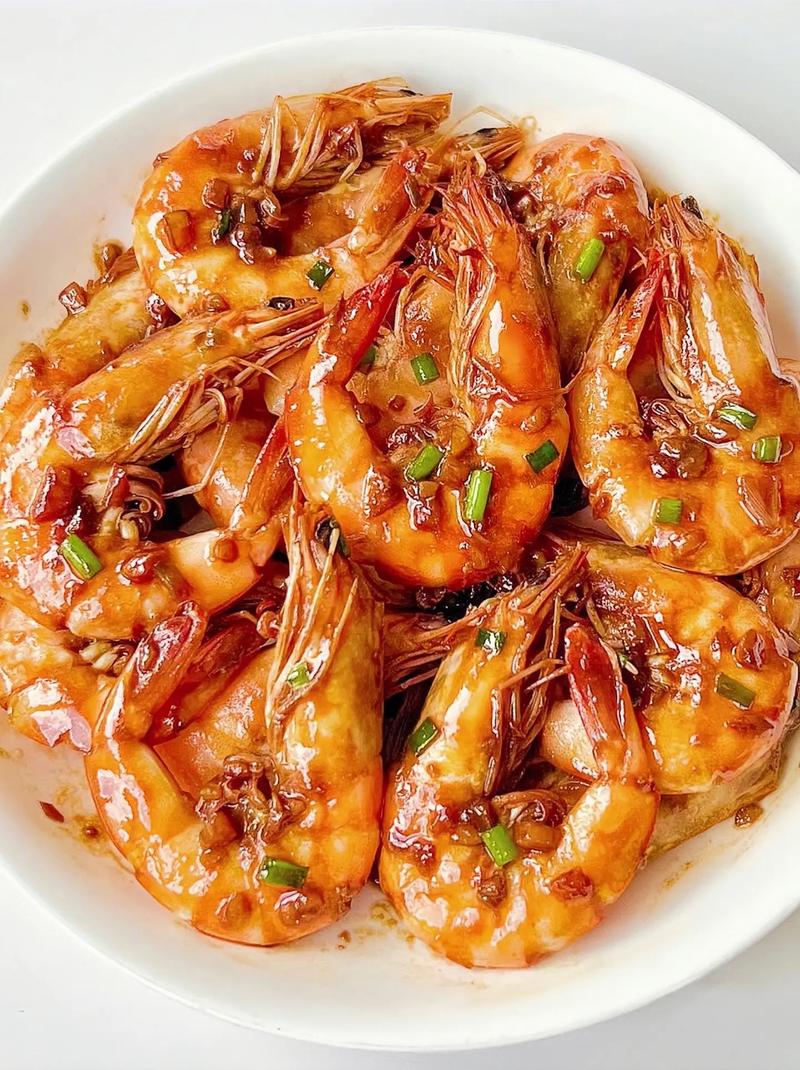 油焖大虾：味蕾上的鲜香盛宴