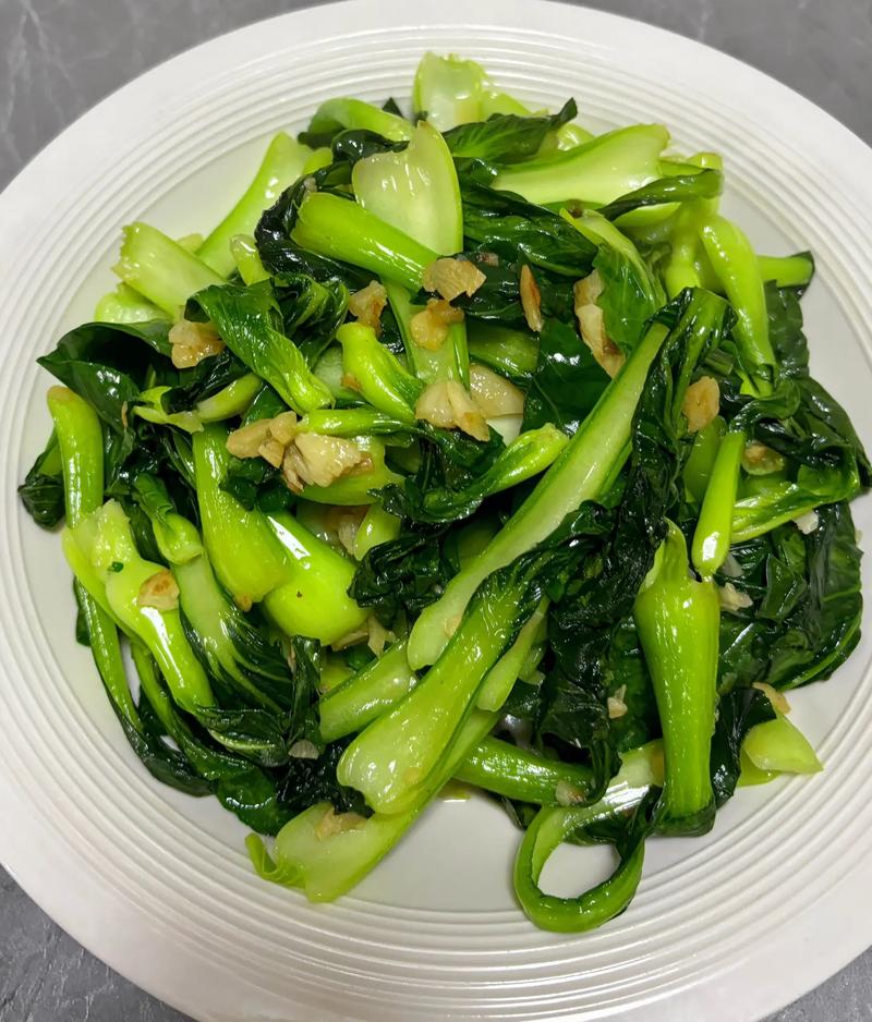 炒青菜：简单美味，营养满分——家常烹饪的艺术