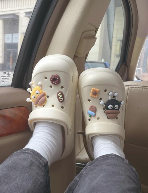拖鞋,拖鞋pvc和eva哪个好