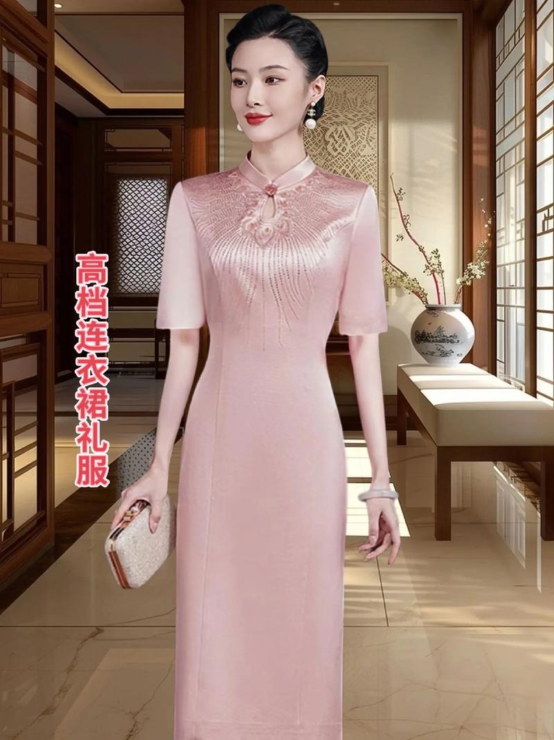 婚礼穿搭,40岁女士参加婚礼穿搭